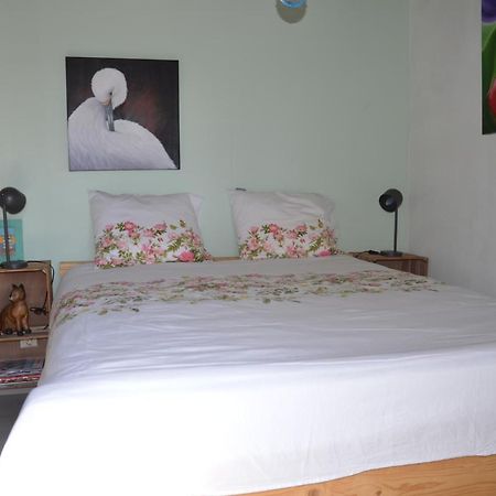 B & B Boezeneren Ерсеке Экстерьер фото