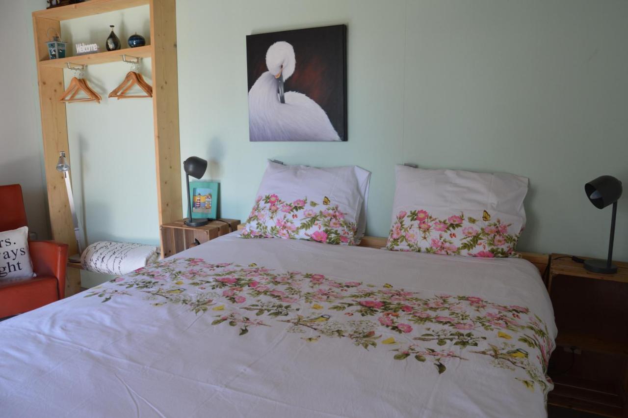 B & B Boezeneren Ерсеке Экстерьер фото